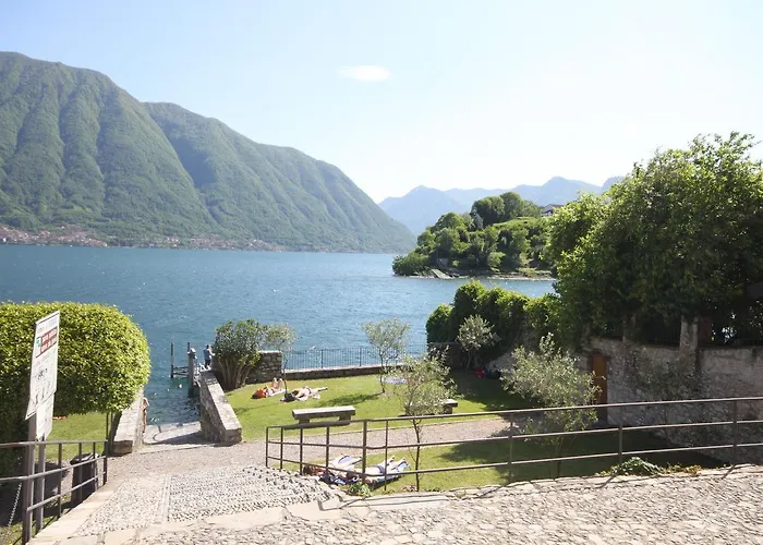 Island Garden - Ossuccio, Tremezzina By Lovecomo * تريميتْسّو