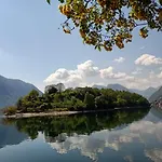 Island Garden - Ossuccio, Tremezzina By Lovecomo