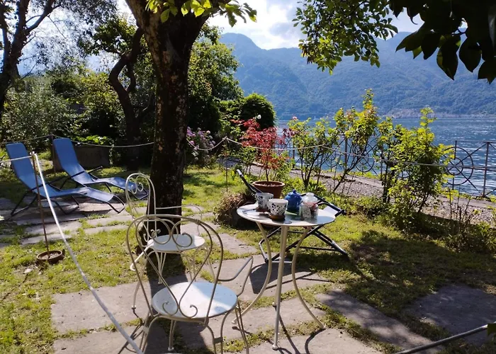 Island Garden - Ossuccio, Tremezzina By Lovecomo Дом отдыха